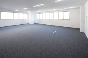 ニードルパンチカーペットの施工方法は？工程とおすすめ施工箇所